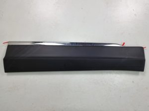 Vw Tiguan II listwa drzwi prawy przód 5NA854940P