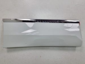 Vw Tiguan II listwa drzwi prawa LC9A 5NA854950J