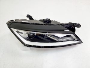Audi TT lampa prawa nowa oryg. 8S0941044E