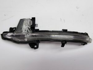 Audi A6 A7 A8 kierunkowskaz lewy 4N1949101