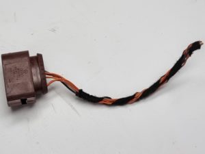 Vw Audi Seat Skoda wtyczka kostka 6X0973717A