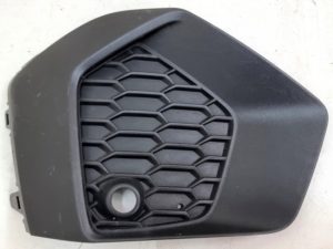 Audi A3 8Y kratka zderzaka lewy przód 8Y0807681A