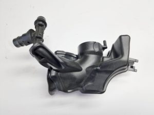 Audi vw skoda rura ssąca powietrza 04C129654A
