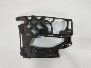 VW golf 7 wzmocnienie zderzaka prawe 5G0807724F