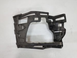 VW scirocco wzmocnienie zderzaka prawe 1K8807262