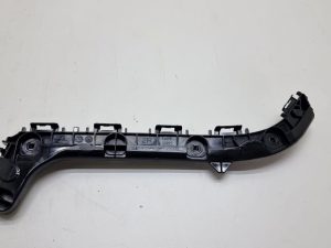 Corolla ślizg mocowanie zderzaka prawe 52575-02201