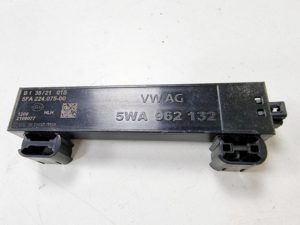 VW skoda antena 5WA962132