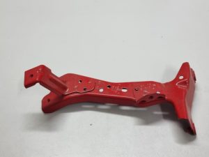 Audi A3 mocowanie błotnika lewe 8V0821135A