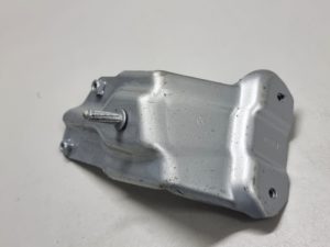 Vw golf 5 plus mocowanie błotnika lewe 5M0821135