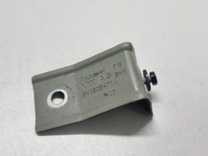 Vw Tiguan mocowanie błotnika lewe 5NA809471A