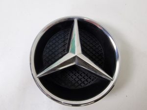 Mercedes GLE emblemat znaczek A0008880160