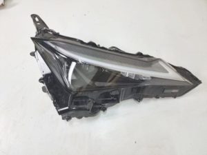 Lexus ux lampa prawa full led