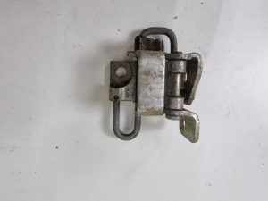 Vw zawias drzwiowy 1K0831412P