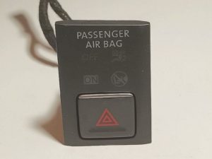 Vw audi przełącznik świateł awaryjnych 5NB919225