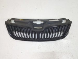 Skoda Rapid atrapa grill 5JA853668