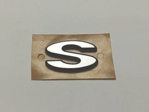 Audi S emblemat znaczek 431853745A