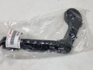 Toyota Corolla ślizg zderzaka przód prawy 52115-02330