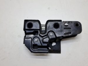 Skoda zamek maski 5J0823509