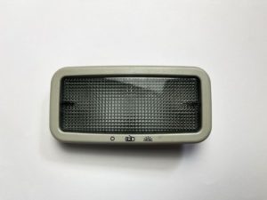 VW T5 T6 Caddy lampka podsufitki 7E0947105E