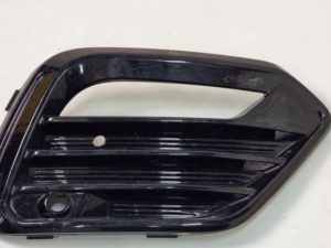 Seat Ateca kratka zderzaka prawa 575853666S