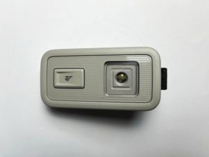 VW Sportsvan lampa podsufitki prawa 510861303A