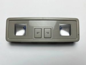 VW Golf VII lampka podsufitki 5G0947291J