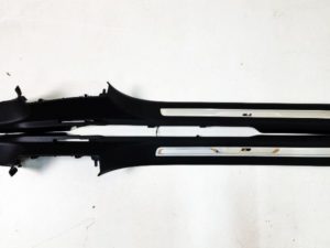 Tiguan R-line listwy progowe podświetlane led 5NA853370B