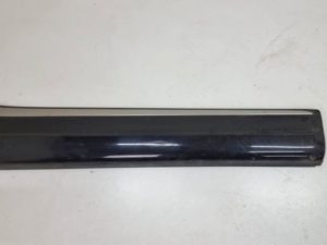 Tiguan listwa drzwi prawa 5N0854940E