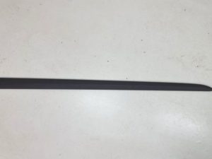Toyota Auris listwa drzwi prawa przód pz415-e2850-02