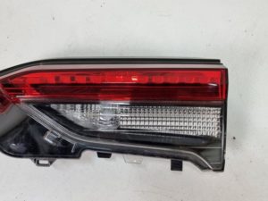 Toyota Rav4 lampa prawy tył