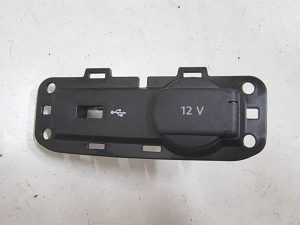 Vw Tiguan gniazdo zapalniczki 5NN863289A