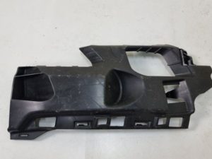 Audi A3 mocowanie zderzaka prawe 8Y0807320