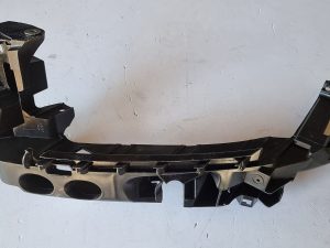 Audi A3 ślizg pod lampę lewy 8P0805607A