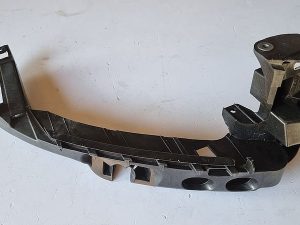 Audi A3 ślizg pod lampę prawy 8P0805608A