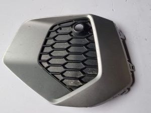 Audi A3 8Y kratka zderzaka lewy przód 8Y0807681