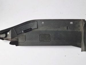 Audi A3 osłona podszybia 8Y0821169