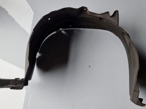 Toyota Yaris cross nadkole przód prawe 53875-0D420