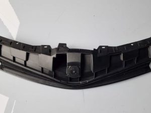 Toyota Yaris grill atrapa 53111-0D400