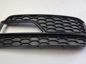 Audi A5 s-line kratka zderzaka prawa 8T0807682K