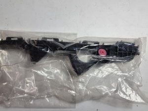Toyota Rav4 ślizg zderzaka prawy tył 52155-42040