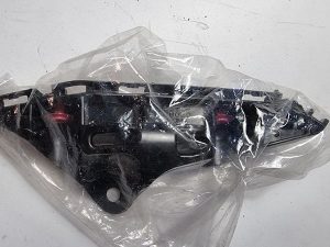 lexus UX ślizg zderzaka prawy 52115-76020