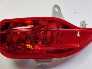 Toyota Avensis T27 lampa tył lewa 81490-05020