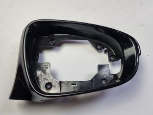 Lexus GS ramka lusterka prawa 571341