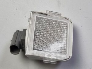 Lexus GS podświetlenie lusterka prawe