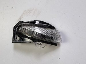 Yaris corolla e21 kierunkowskaz lusterka prawy