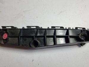 Toyota prius ślizg zderzaka prawy 52115-47050