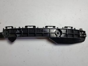 Toyota Auris mocowanie zderzaka prawe 52575-02091