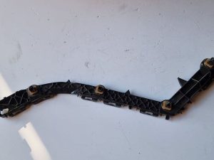 LAnd cruiser ślizg mocowanie zderzaka lewe 52156-60080