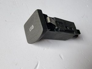 Vw Polo gniazdo USB 6C0035249B
