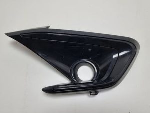 Toyota Corolla E21 kratka zderzaka prawa 52127-02590